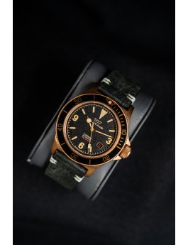 Glycine GL0265 Combat Sub 42 mm Bronze